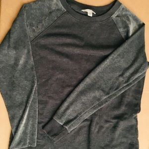 🍀 AMERICAN EAGLE SWEATER 🍀